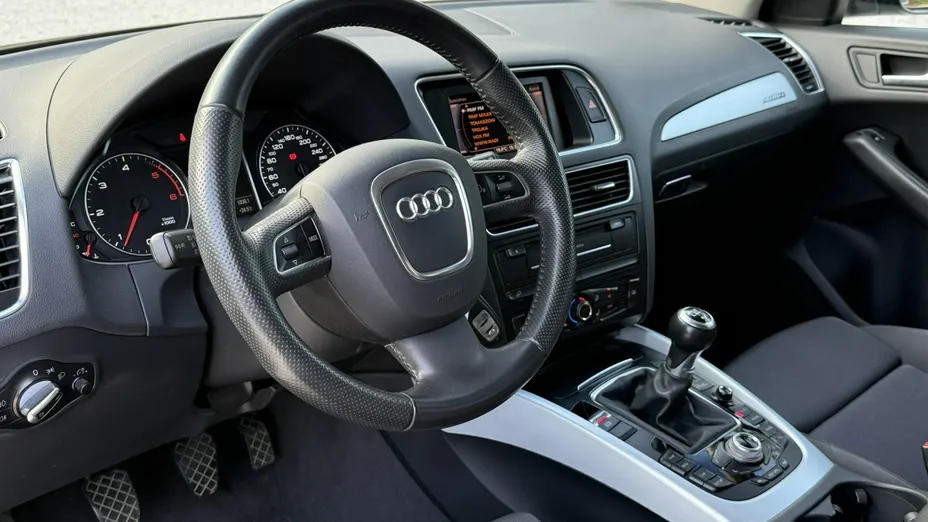 AUDI Q5 -