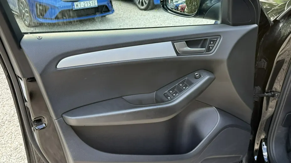 AUDI Q5 -