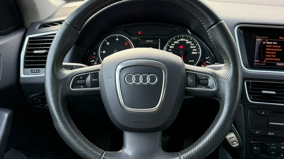 AUDI Q5 -