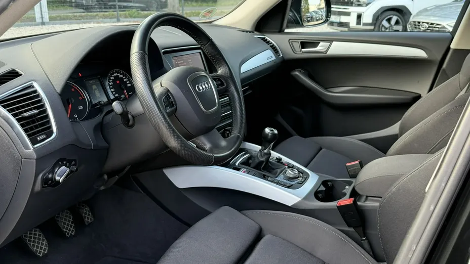 AUDI Q5 -
