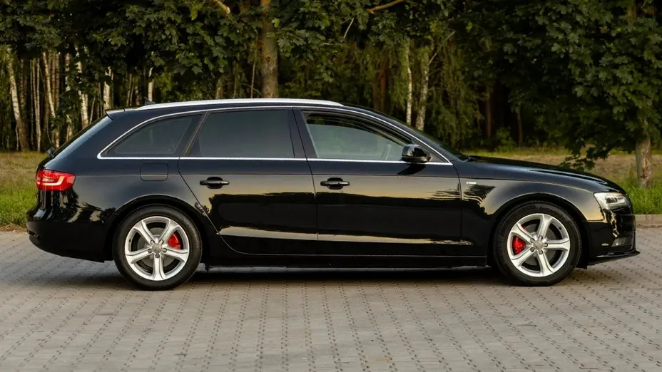AUDI A4 Avant -