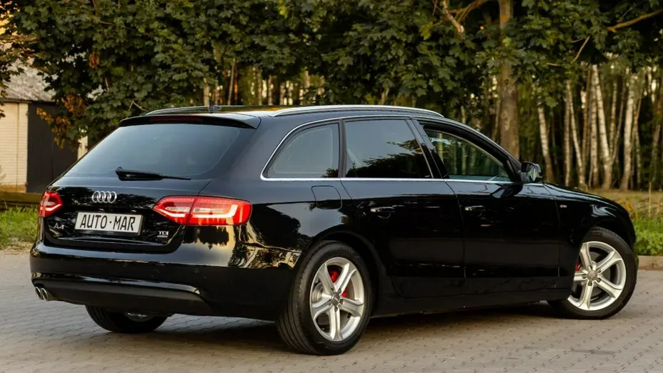 AUDI A4 Avant -