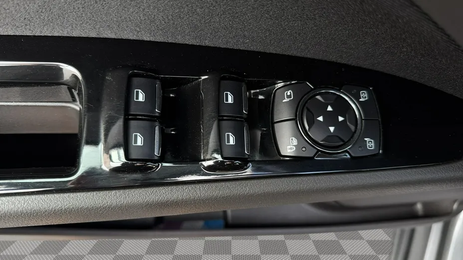 FORD Mondeo -