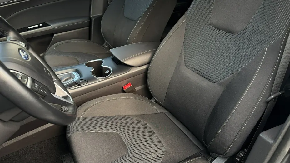 FORD Mondeo -