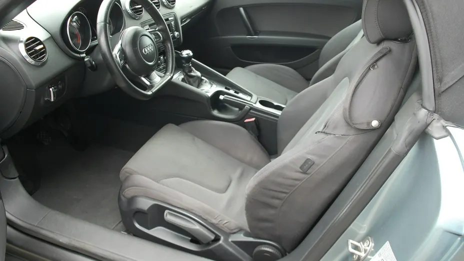 AUDI TT Roadster -