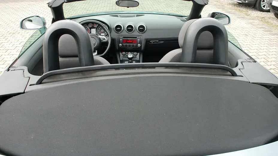 AUDI TT Roadster -