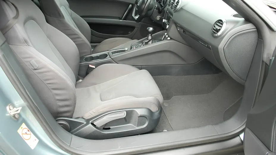 AUDI TT Roadster -