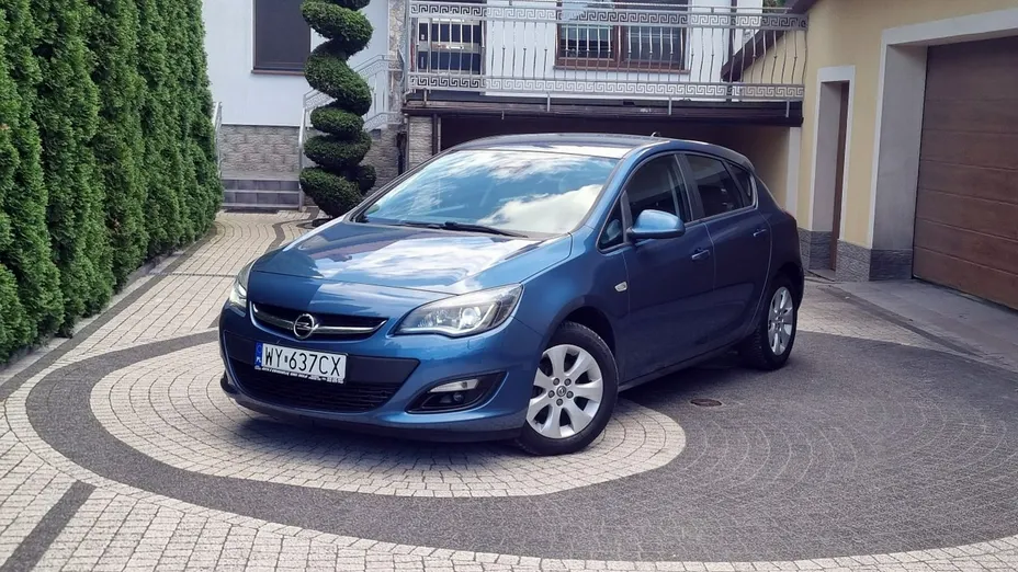 OPEL Astra -