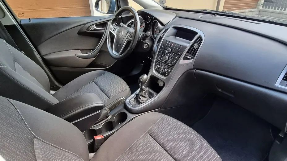 OPEL Astra -