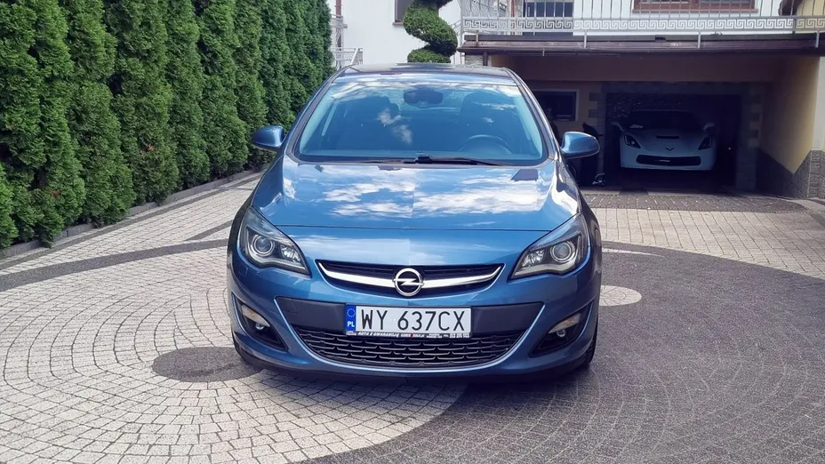 OPEL Astra -