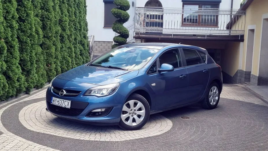 OPEL Astra -