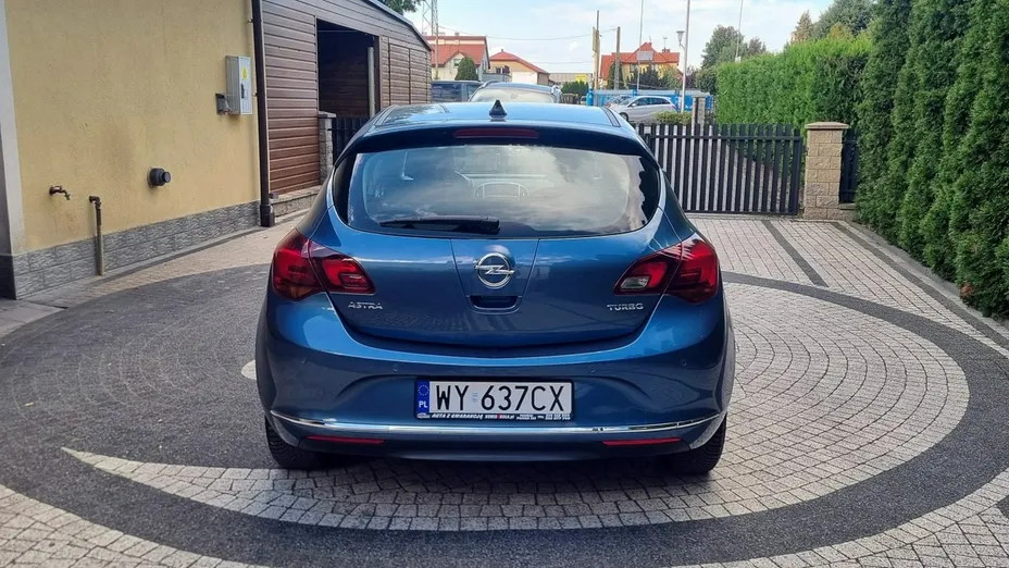 OPEL Astra -