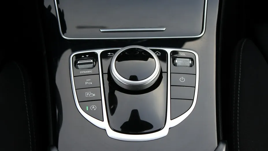 MERCEDES-BENZ C Klasa -