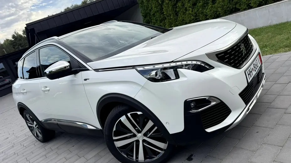 PEUGEOT 3008 -