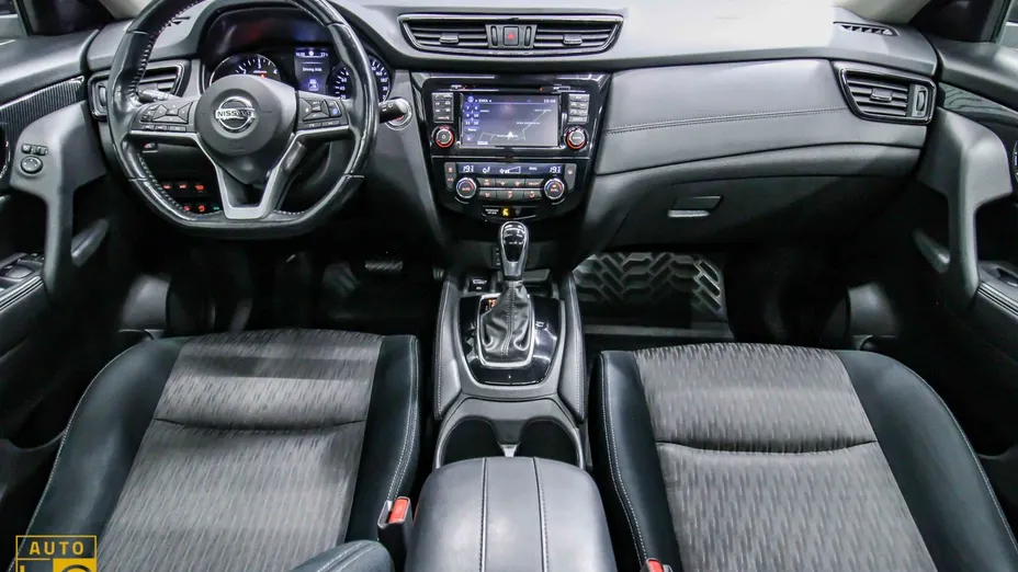 NISSAN X-Trail -