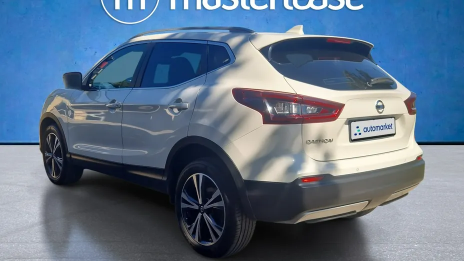 NISSAN Qashqai -