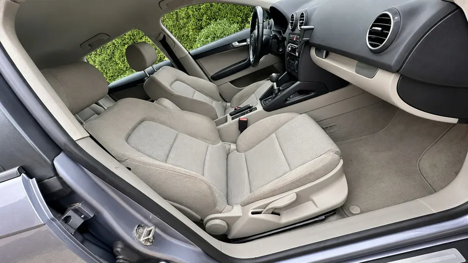 AUDI A3 Sportback -