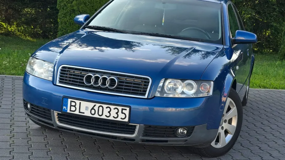 AUDI A4 -