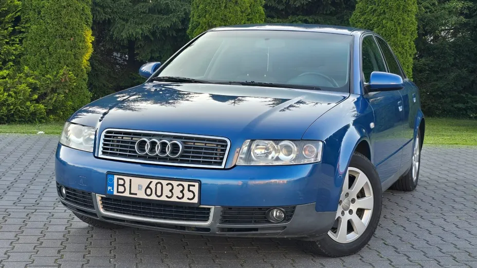 AUDI A4 -