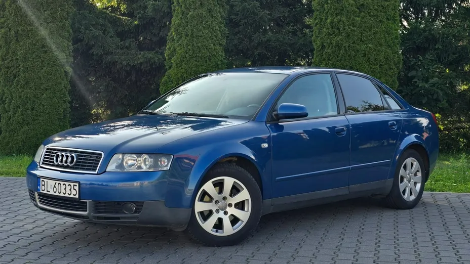 AUDI A4 -