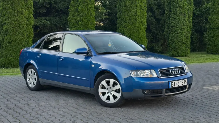 AUDI A4 -