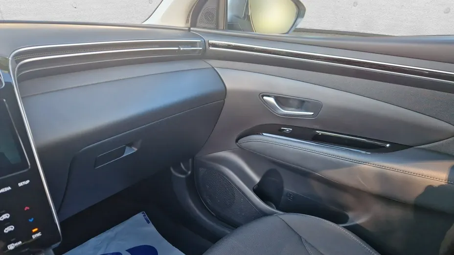 HYUNDAI Tucson -