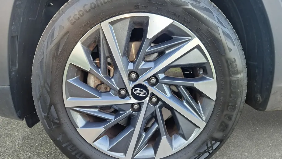 HYUNDAI Tucson -