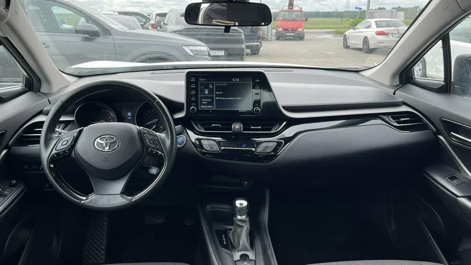 TOYOTA C-HR -