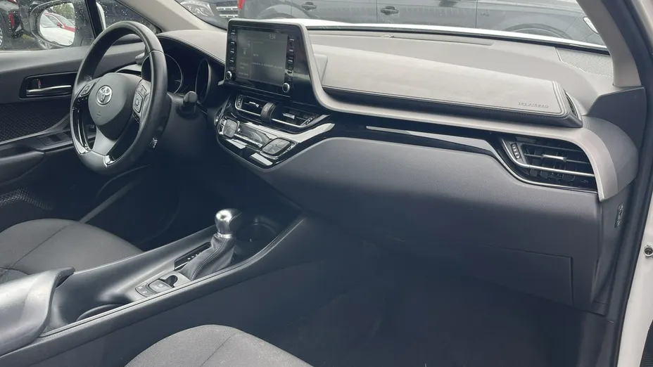 TOYOTA C-HR -