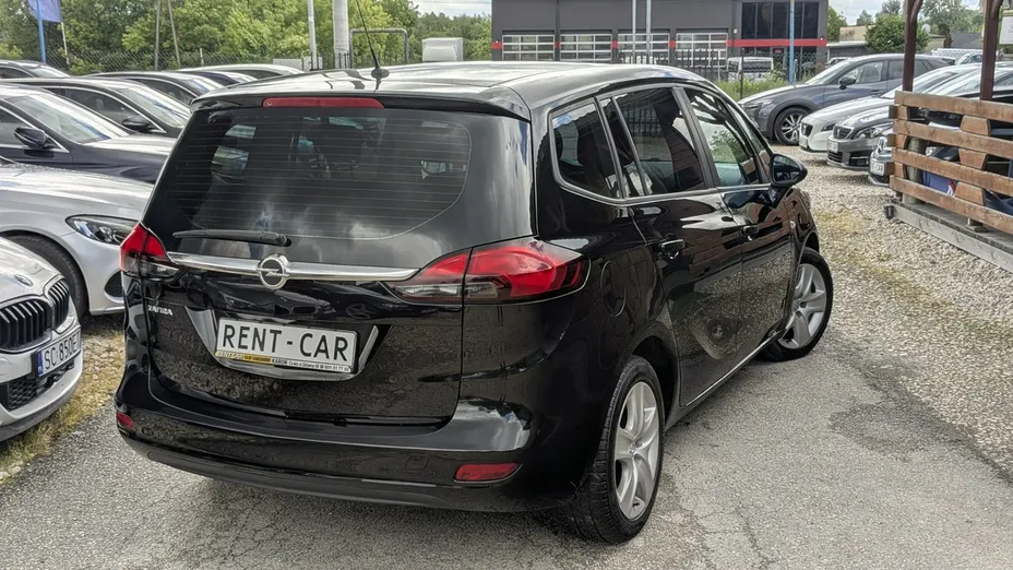 OPEL Zafira -