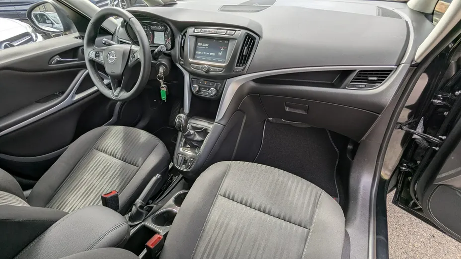 OPEL Zafira -