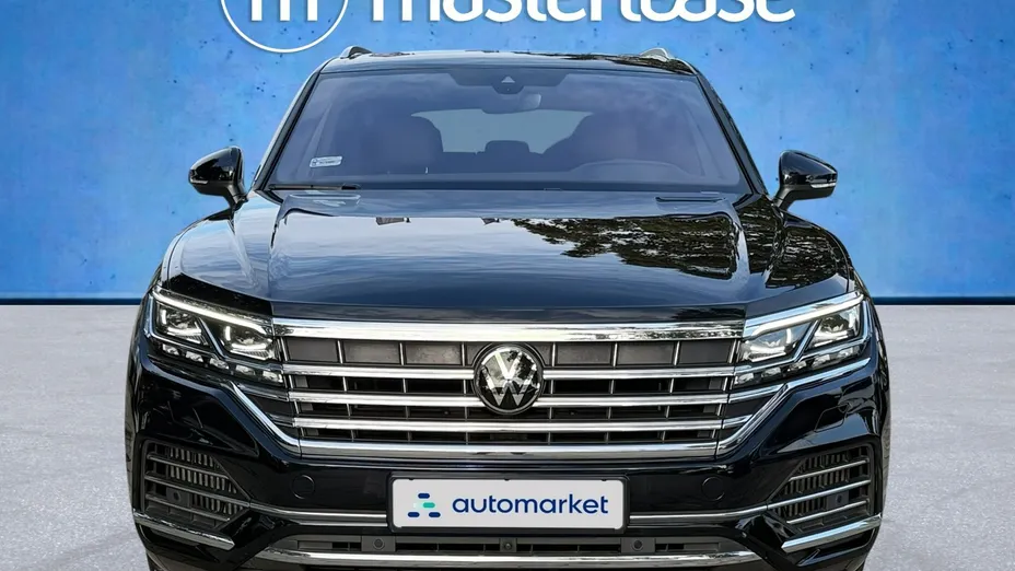 VOLKSWAGEN Touareg -