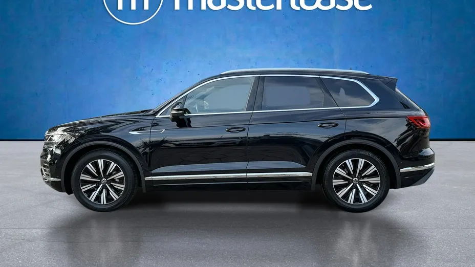 VOLKSWAGEN Touareg -