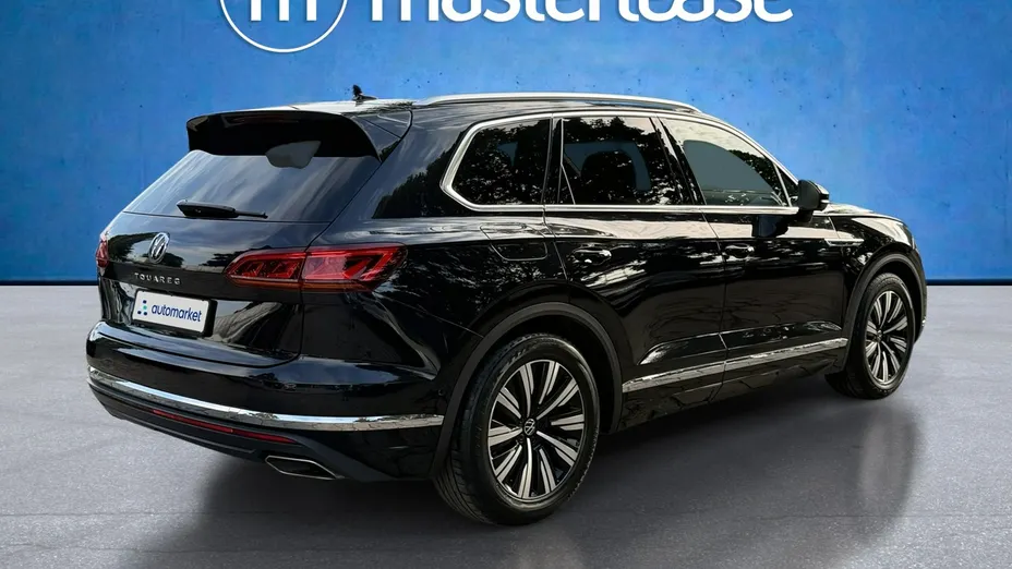 VOLKSWAGEN Touareg -