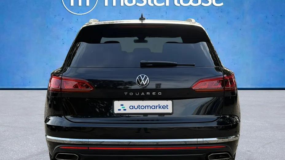 VOLKSWAGEN Touareg -