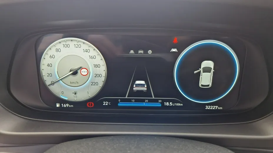 HYUNDAI i20 -