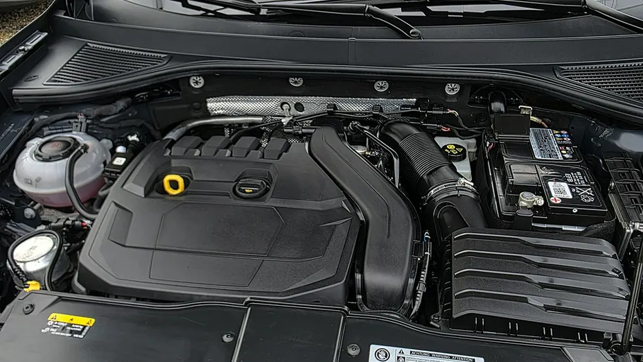 VOLKSWAGEN T-ROC -