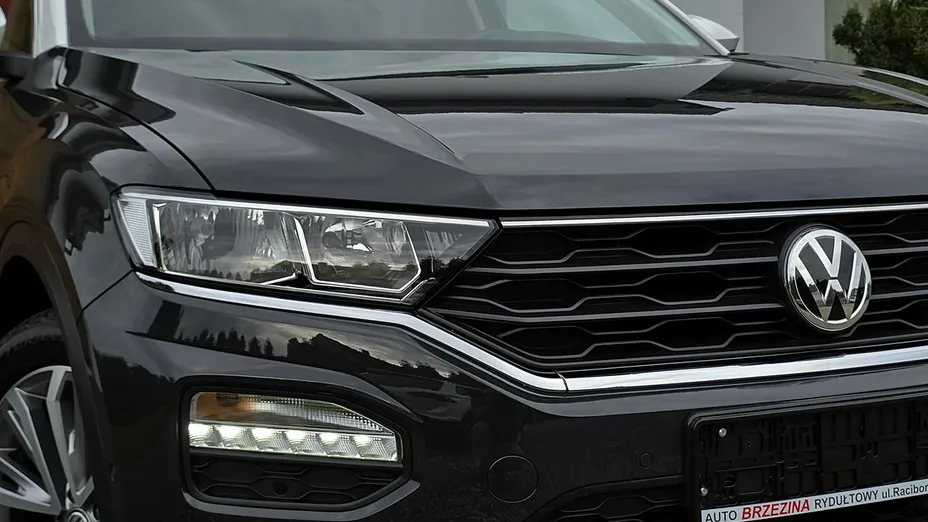 VOLKSWAGEN T-ROC -
