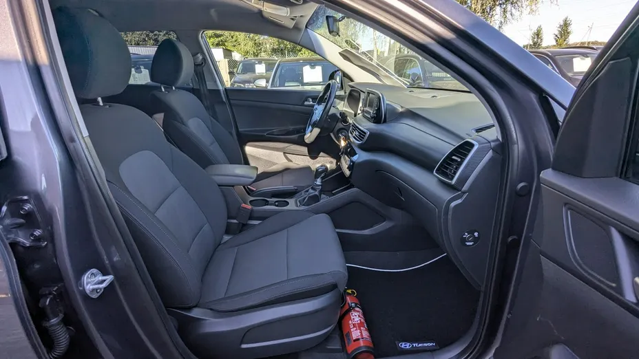 HYUNDAI Tucson -