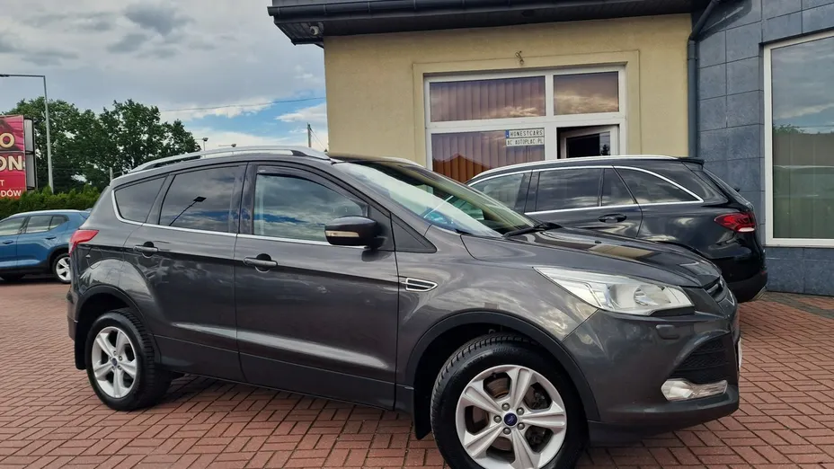 FORD Kuga -