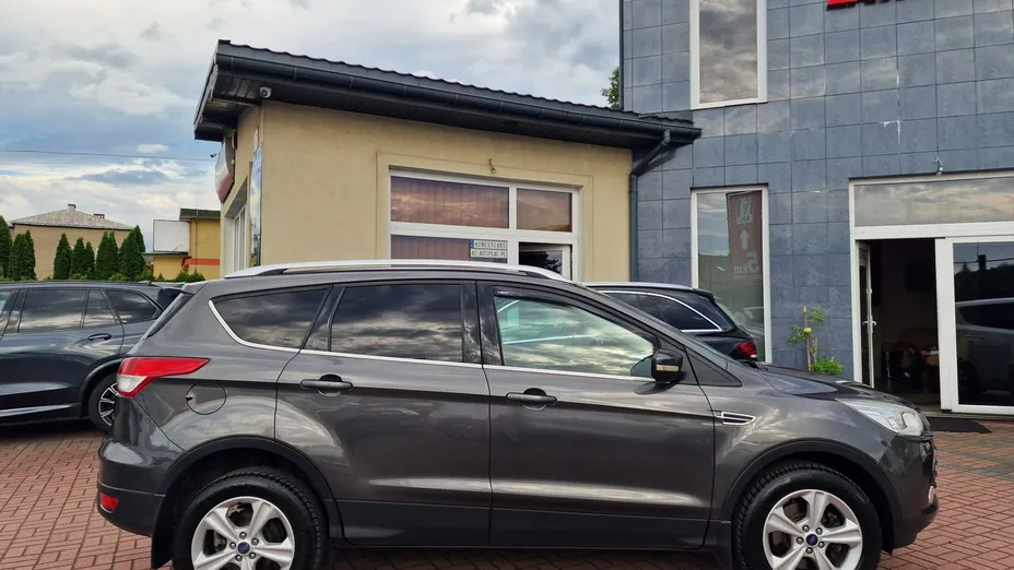 FORD Kuga -