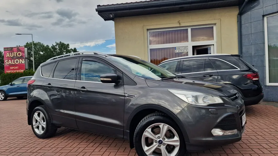 FORD Kuga -