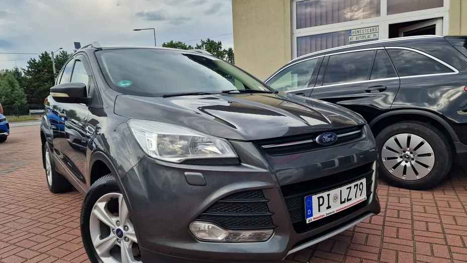 FORD Kuga -