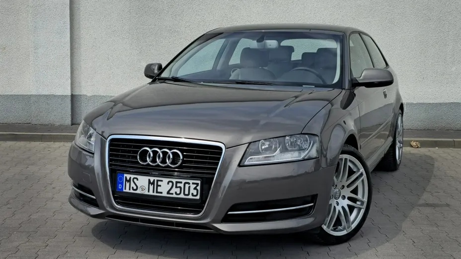 AUDI A3 -