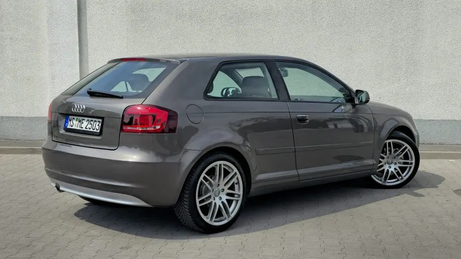 AUDI A3 -