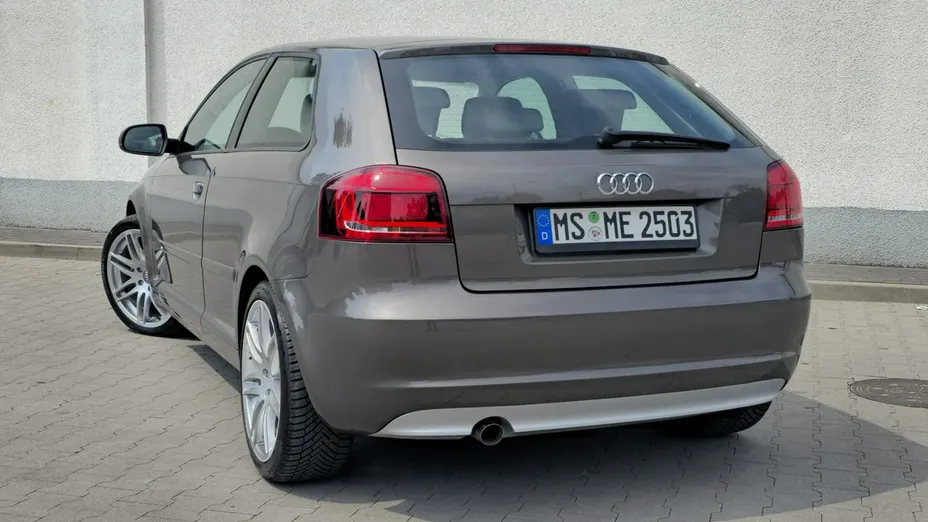 AUDI A3 -