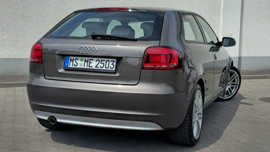AUDI A3 -