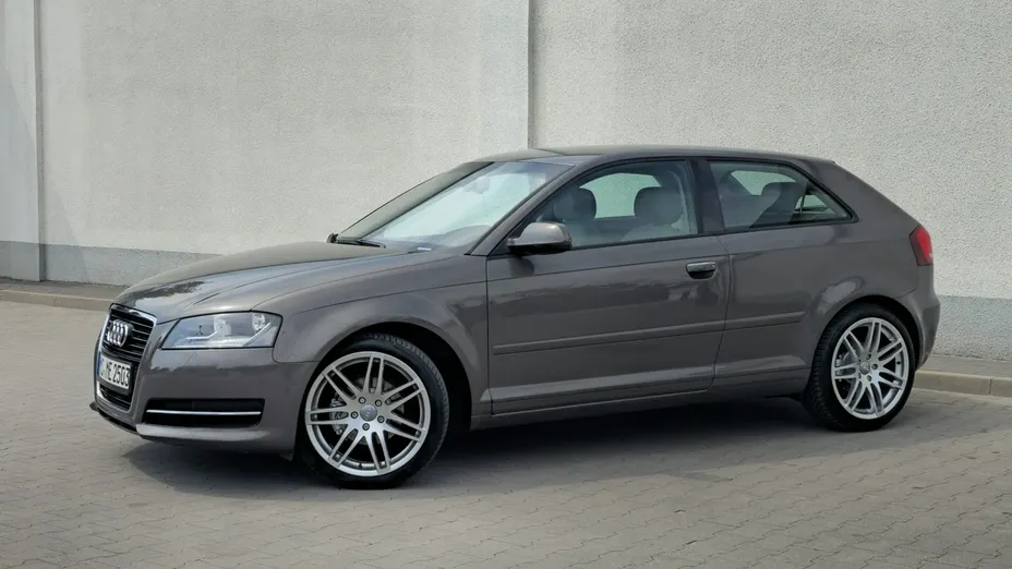 AUDI A3 -