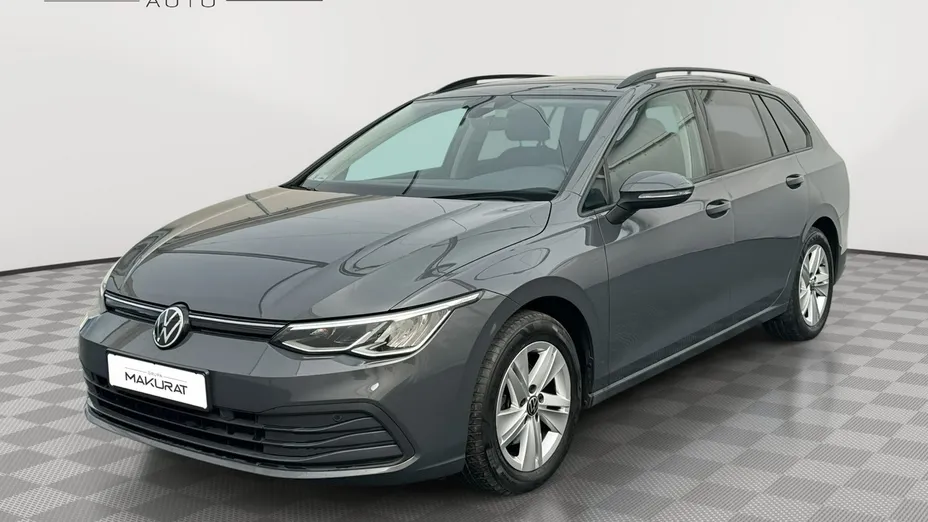 VOLKSWAGEN Golf -