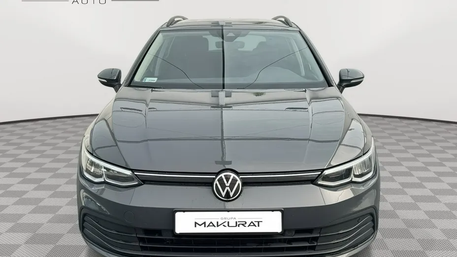 VOLKSWAGEN Golf -
